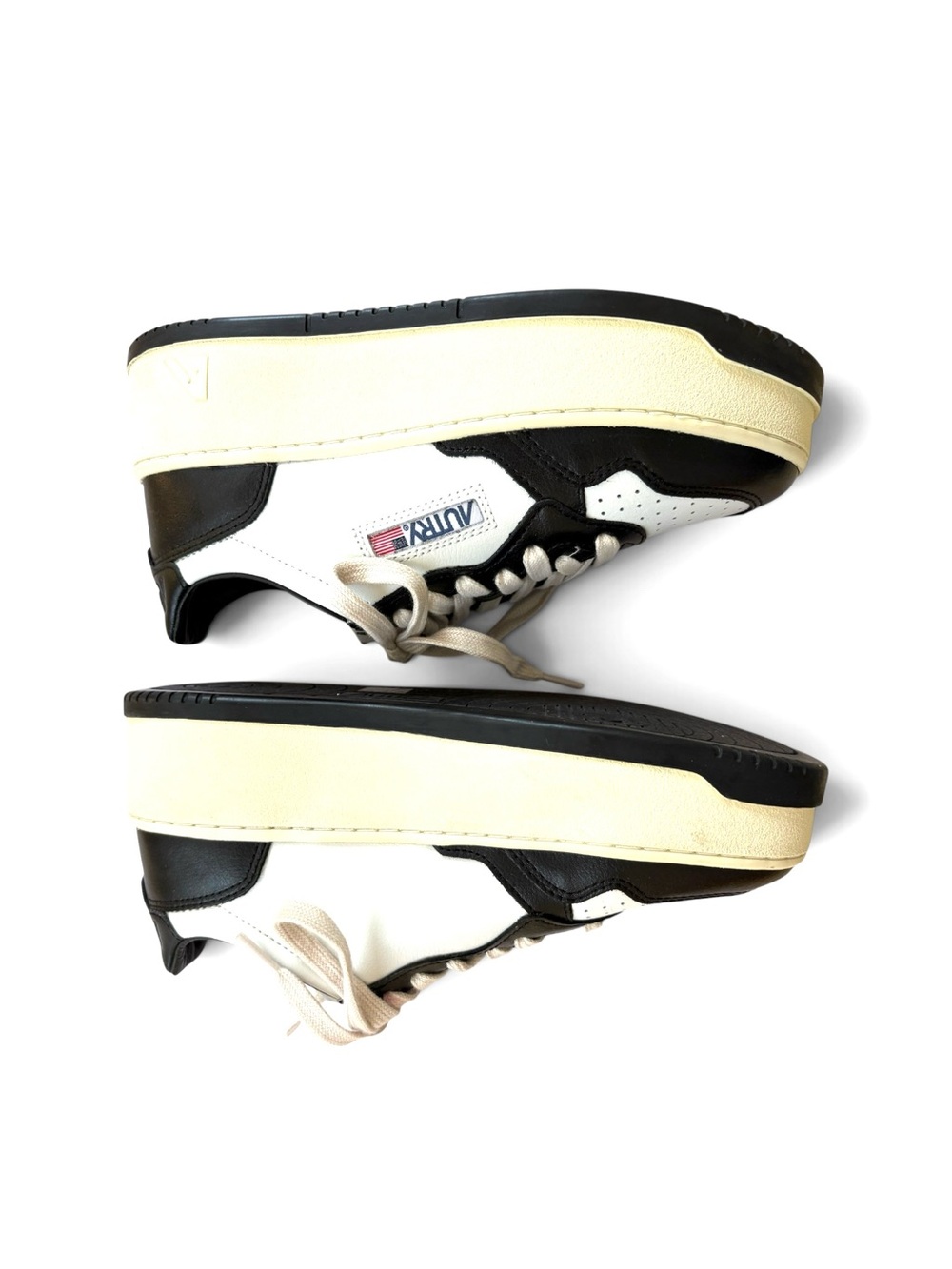 Autry NWT
Platform Low "White/Black" sneakers in Sz 8 - Picture 10 of 10